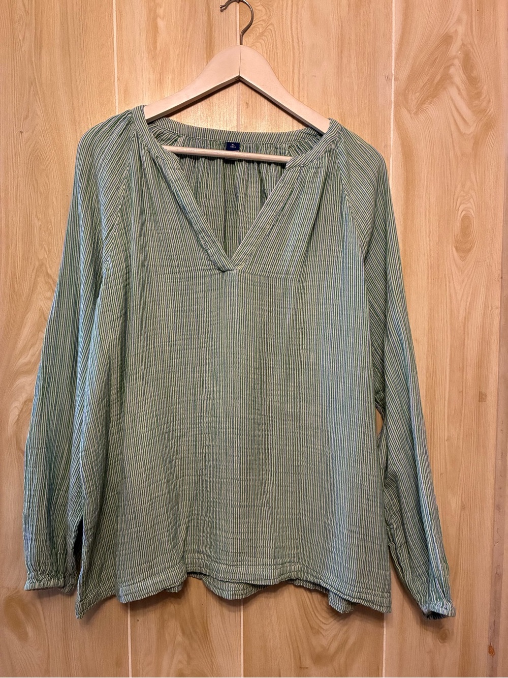 Old Navy Sage V-Neck Long Sleeve